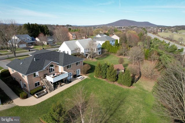 128 WAYPOINT CIR, State College, PA 16801