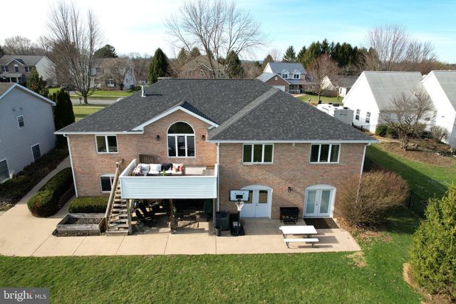 128 WAYPOINT CIR, State College, PA 16801