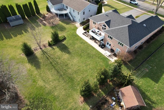 128 WAYPOINT CIR, State College, PA 16801