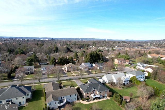 128 WAYPOINT CIR, State College, PA 16801