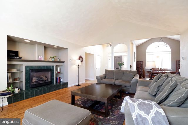 128 WAYPOINT CIR, State College, PA 16801