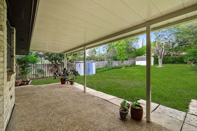 92 BLUET LN, Castle Hills, TX 78213