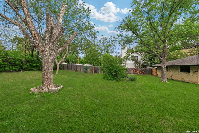 92 BLUET LN, Castle Hills, TX 78213