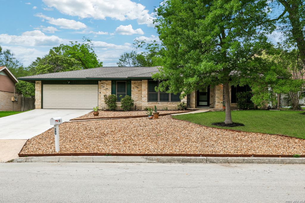 92 BLUET LN, Castle Hills, TX 78213