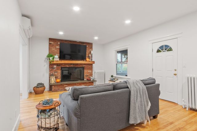 24 Dewey Ave, Boylston, MA 01505