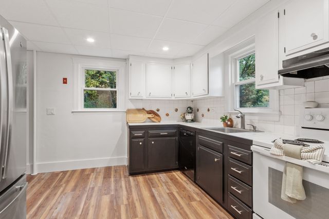 24 Dewey Ave, Boylston, MA 01505