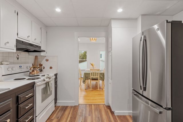 24 Dewey Ave, Boylston, MA 01505