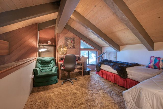 42005 Hanging Branch Rd, Shaver Lake, CA 93664