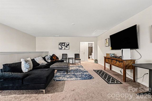 817 Deep River Way, Waxhaw, NC 28173