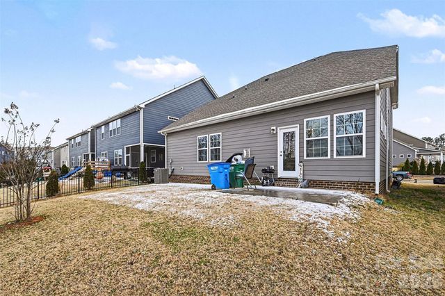 817 Deep River Way, Waxhaw, NC 28173