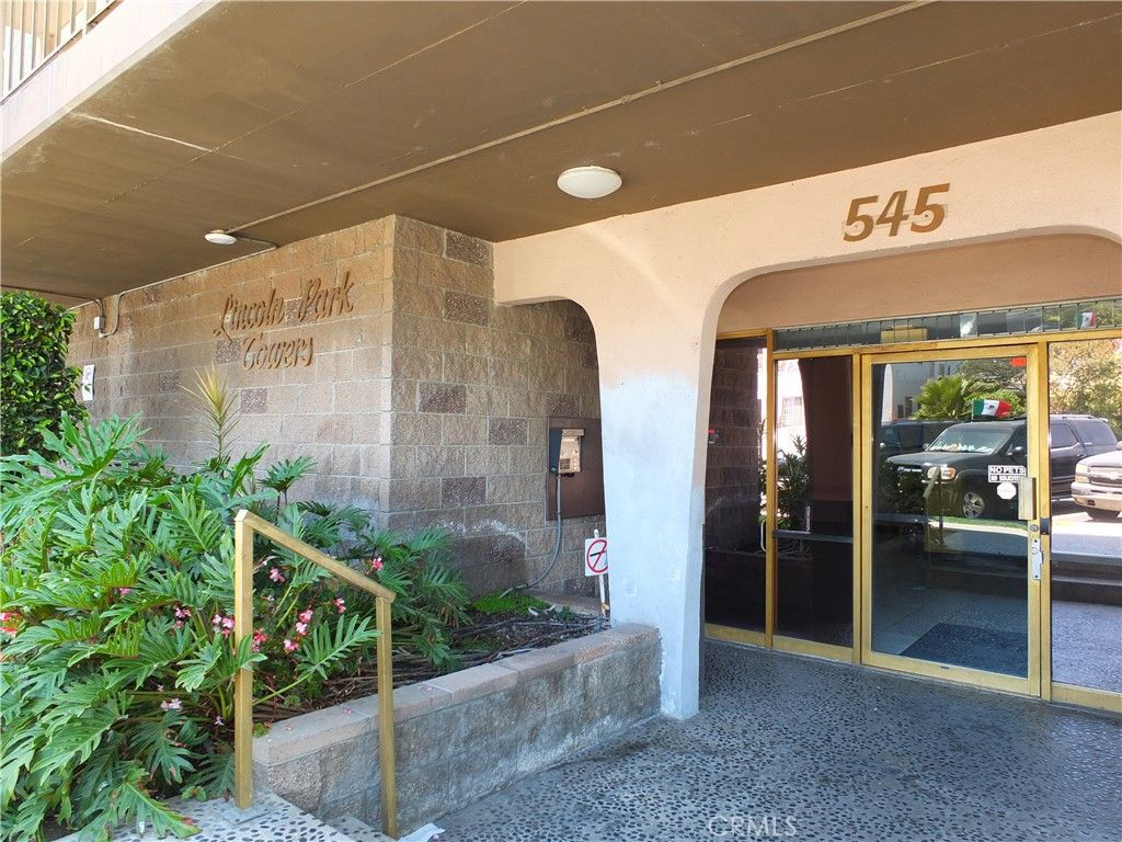 545 Chestnut Avenue 203, Long Beach, CA 90802 — exterior