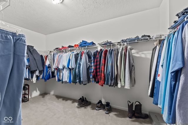 2198 S Moeller Circle, New Palestine, IN 46163