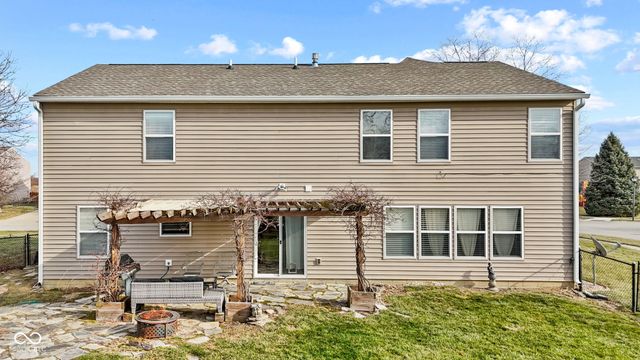 2198 S Moeller Circle, New Palestine, IN 46163