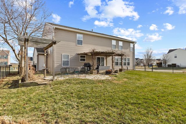 2198 S Moeller Circle, New Palestine, IN 46163
