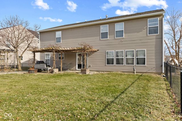 2198 S Moeller Circle, New Palestine, IN 46163