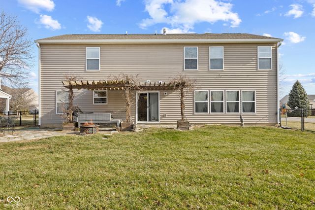2198 S Moeller Circle, New Palestine, IN 46163