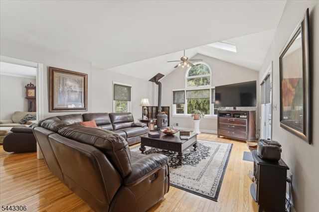 66 Mount Horeb Rd, Warren Twp., NJ 07059