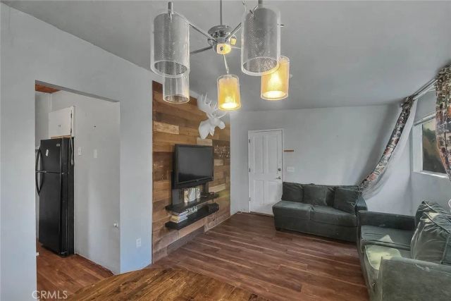 23775 Bowl, Crestline, CA 92325