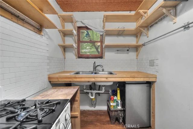 23775 Bowl, Crestline, CA 92325