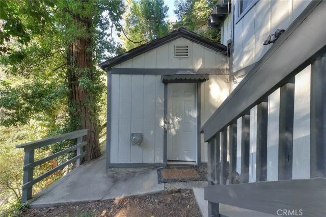 23775 Bowl, Crestline, CA 92325