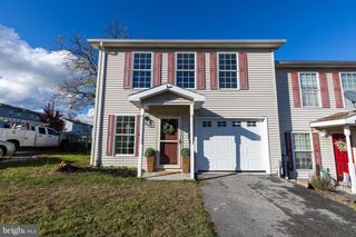 112 W SOUTH ST, Franklintown, PA 17323