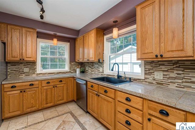 50 Marquette Avenue, North Mankato, MN 56003