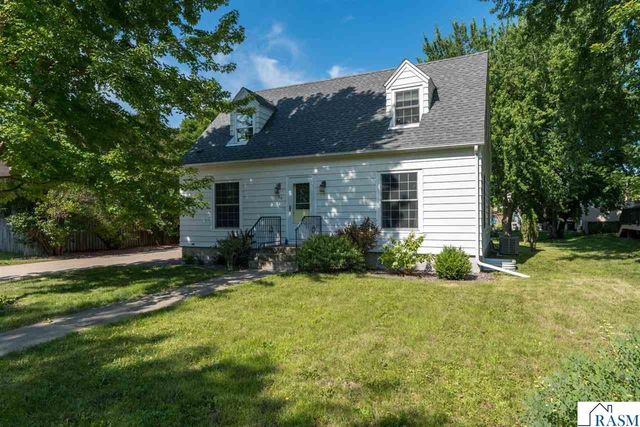 50 Marquette Avenue, North Mankato, MN 56003