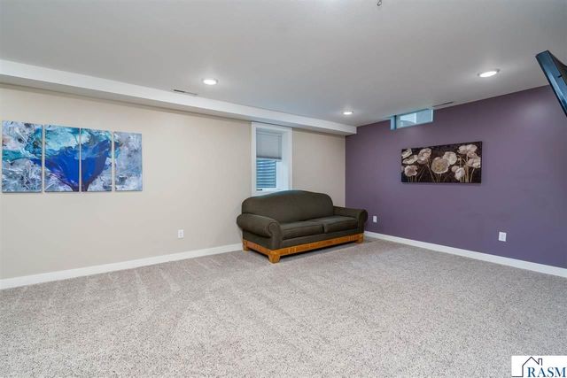 50 Marquette Avenue, North Mankato, MN 56003