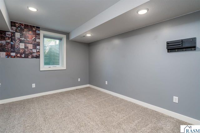 50 Marquette Avenue, North Mankato, MN 56003
