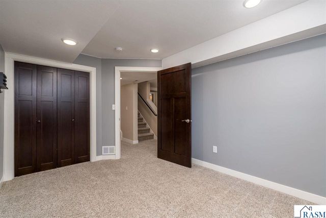 50 Marquette Avenue, North Mankato, MN 56003