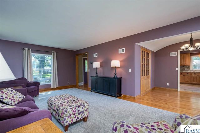 50 Marquette Avenue, North Mankato, MN 56003