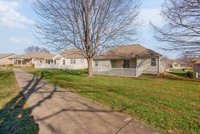 614 Meadowlark Drive, Raymore, MO 64083