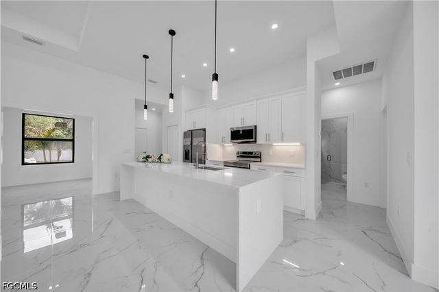 506 W 5th ST, Lehigh Acres, FL 33972
