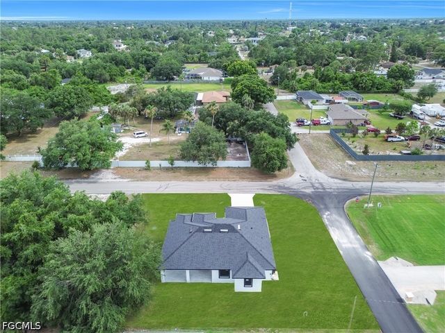 506 W 5th ST, Lehigh Acres, FL 33972
