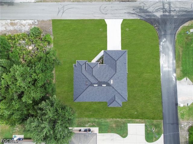 506 W 5th ST, Lehigh Acres, FL 33972