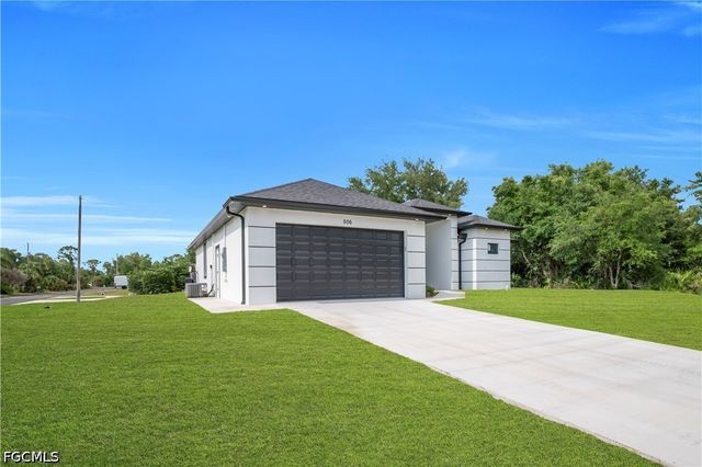 506 W 5th ST, Lehigh Acres, FL 33972