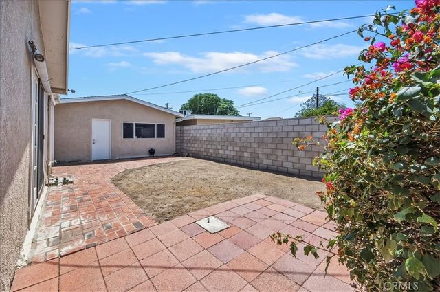 3524 N Stoddard, San Bernardino, CA 92405