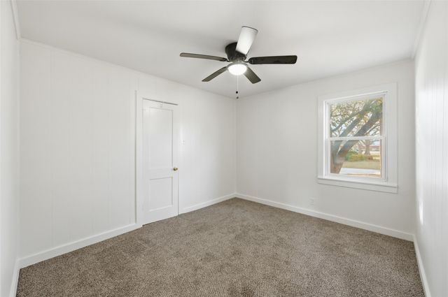 318 Methodist Street, Red Oak, TX 75154