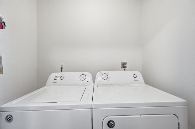 318 Methodist Street, Red Oak, TX 75154