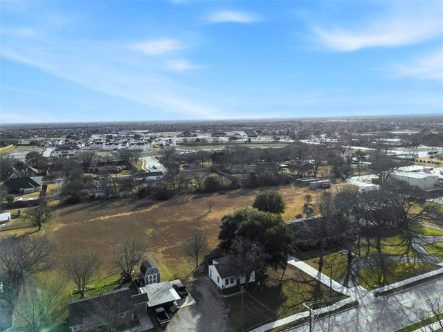 318 Methodist Street, Red Oak, TX 75154