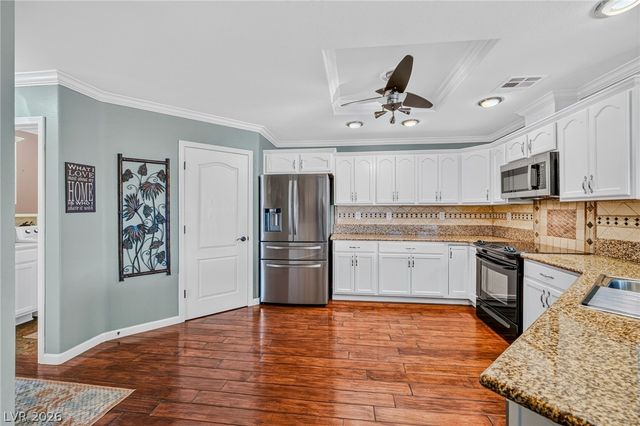 4700 Honey Locust Drive, Pahrump, NV 89061