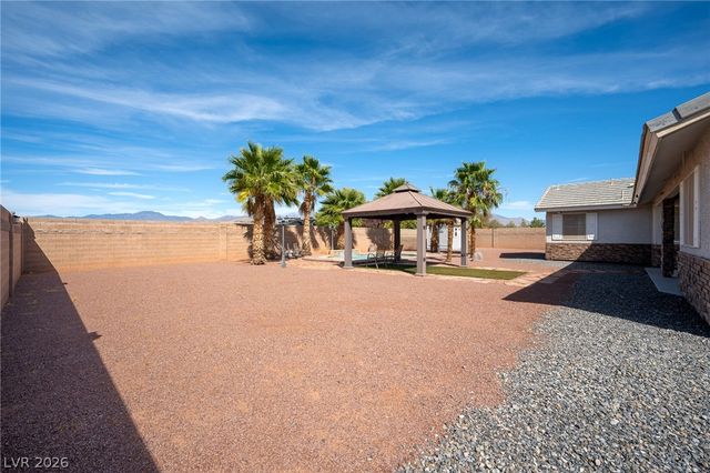 4700 Honey Locust Drive, Pahrump, NV 89061