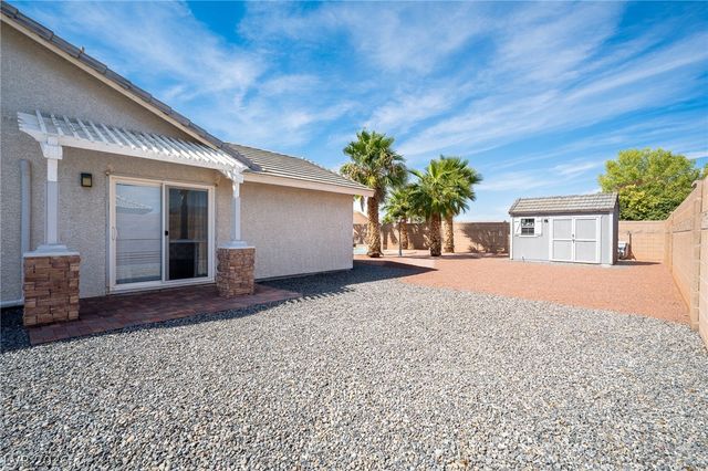 4700 Honey Locust Drive, Pahrump, NV 89061
