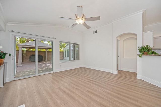 7652 Laguna Beach Way, Antelope, CA 95843