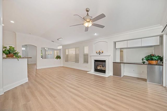 7652 Laguna Beach Way, Antelope, CA 95843
