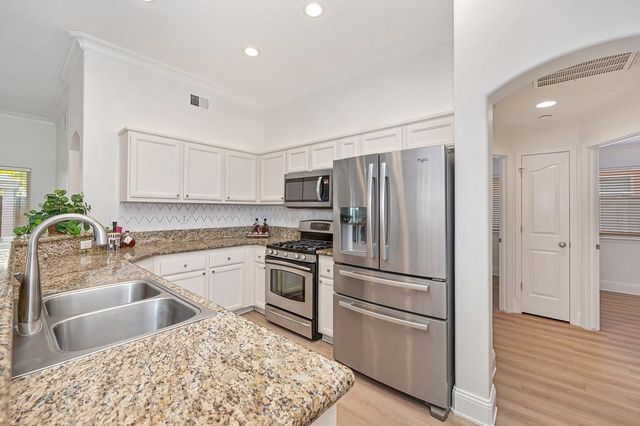 7652 Laguna Beach Way, Antelope, CA 95843