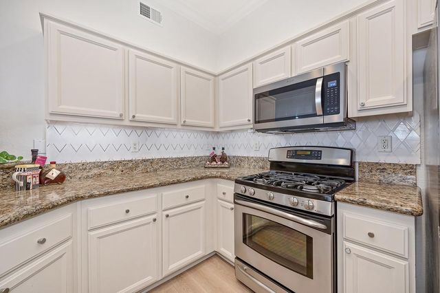 7652 Laguna Beach Way, Antelope, CA 95843