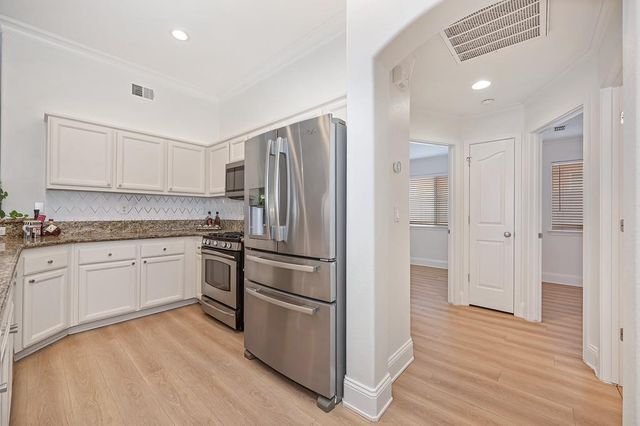 7652 Laguna Beach Way, Antelope, CA 95843