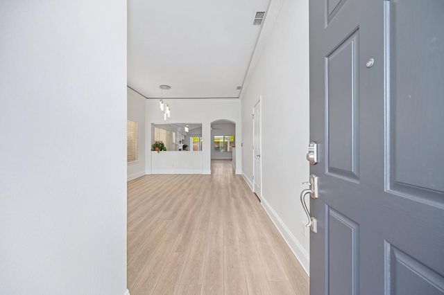 7652 Laguna Beach Way, Antelope, CA 95843