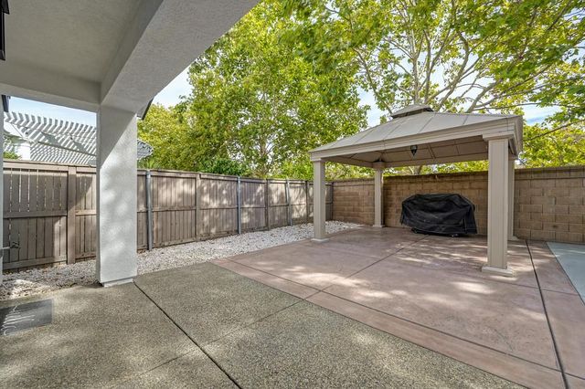 7652 Laguna Beach Way, Antelope, CA 95843